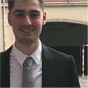 He dado clases de inglés jóvenes estudiantes de colegio